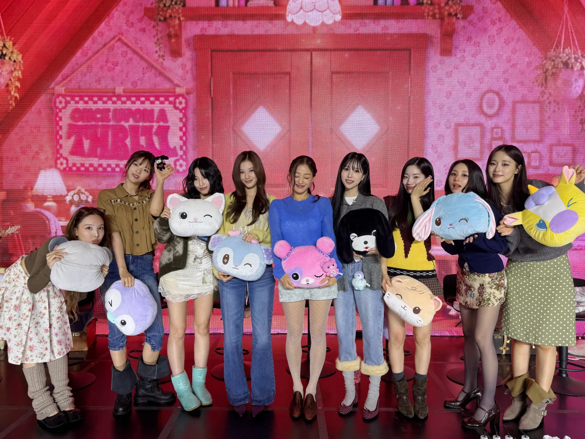 TWICE hizo el "BAD CHALLENGE" de ATEEZ
